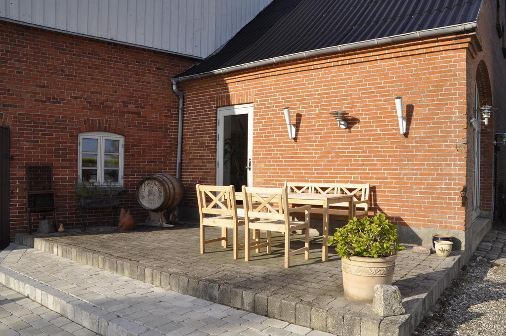 Lundsgaard Bed & Breakfast ฟาบอร์ก ภายนอก รูปภาพ