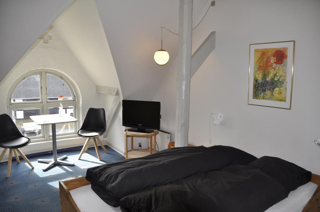 Lundsgaard Bed & Breakfast ฟาบอร์ก ภายนอก รูปภาพ