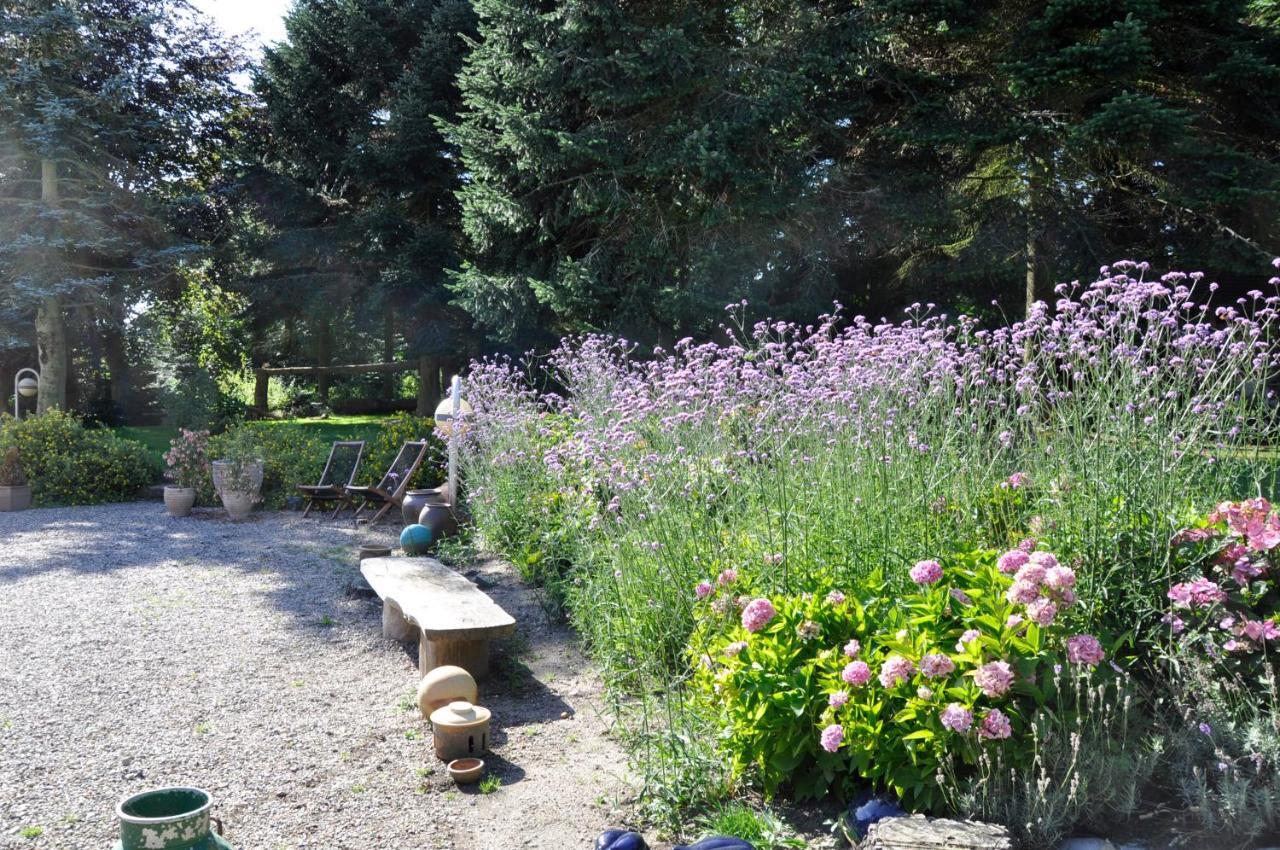 Lundsgaard Bed & Breakfast ฟาบอร์ก ภายนอก รูปภาพ